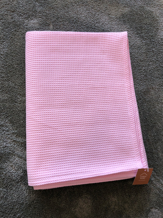 Light pink bedspread